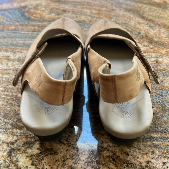 OTBT shoe Women’s sz 8 gently used condition - Picture 4 of 6